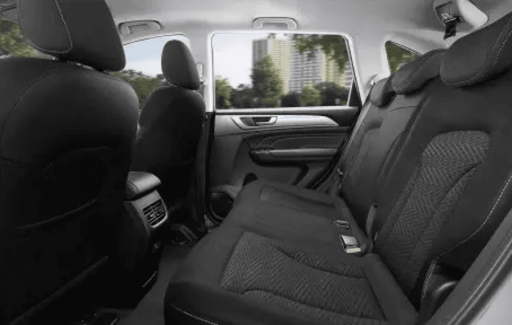 Просторный задний ряд